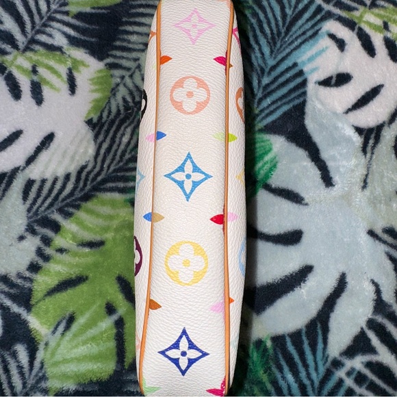 AUTHENTIC LOUIS VUITTON BAG - Picture 5 of 8